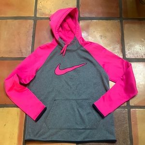 Nike Therma-Fit pullover hoodie